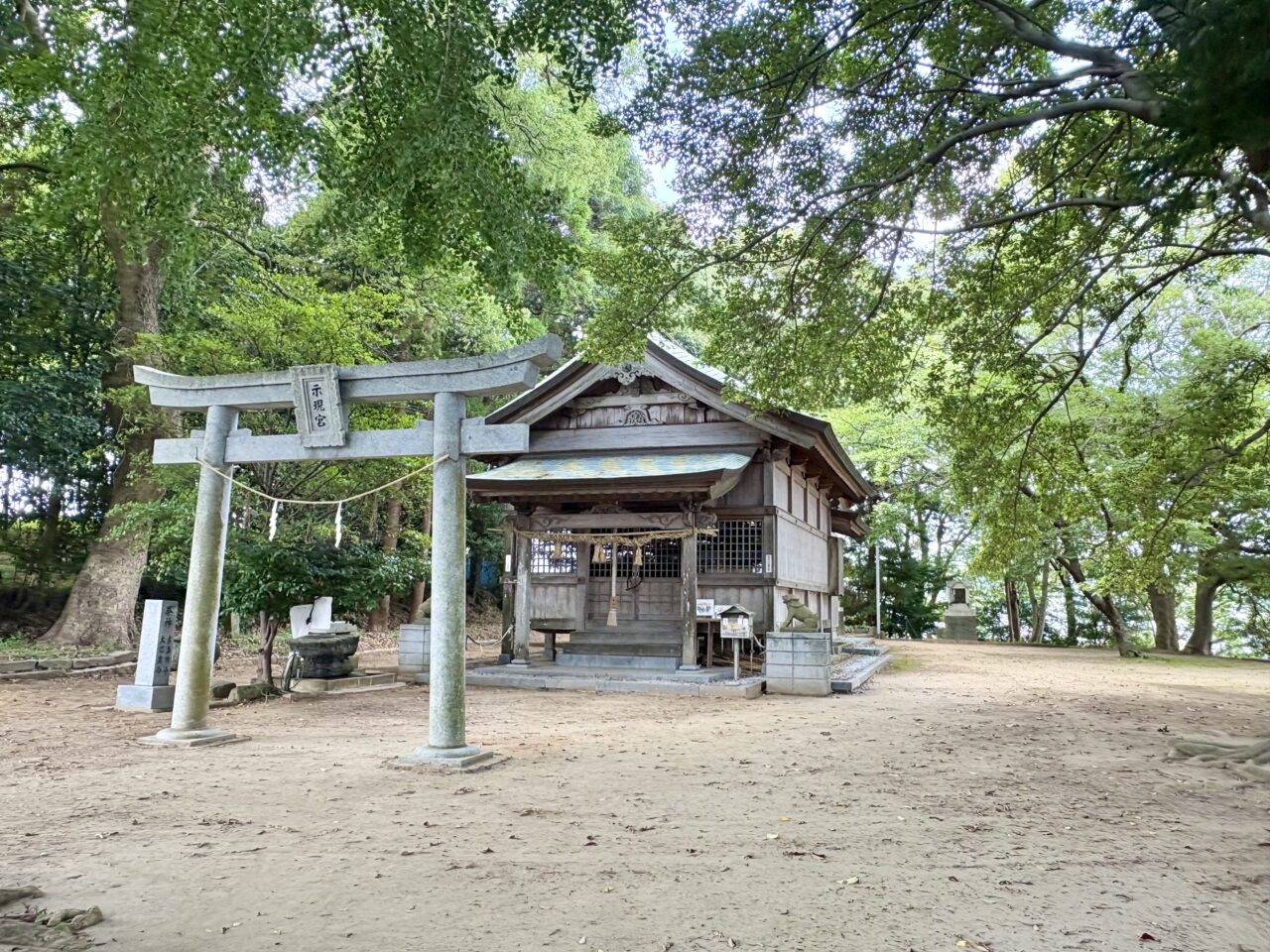 示現神社